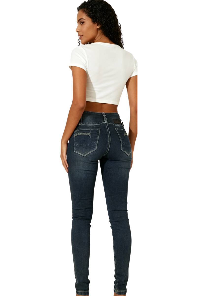 Modelo de jeans Levanta Cola con pinzas vista posterior Dirty Oscuro