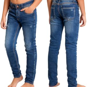 Niño modelando jeans azul medio licrados vista frente y espalda