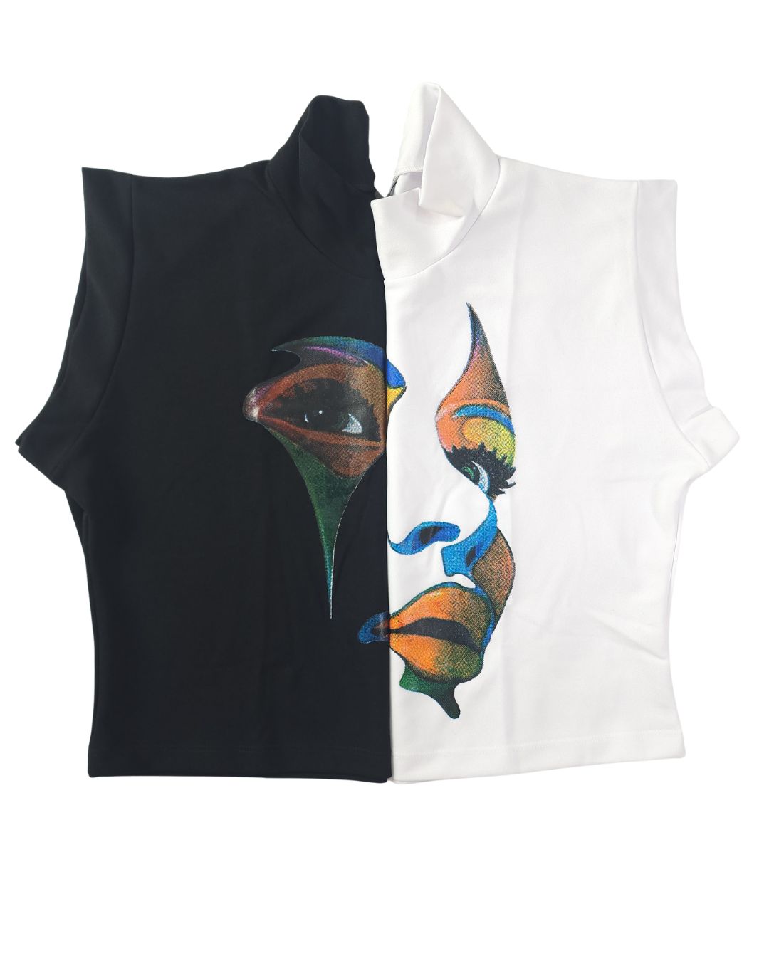 Blusa mujer blanca y negra estampado rostro tipo gamuza