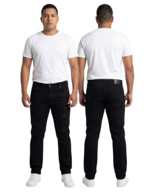 Jean hombre negro slim con rotos puesto modelo